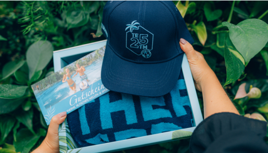 "Therme Erding x Thomas Müller" Geschenkbox Blau