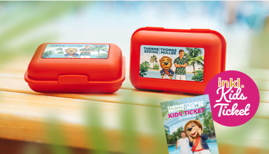 Ein Produktbild mit zwei roten Brotdosen und eine Abbildung vom Kids Ticket. 